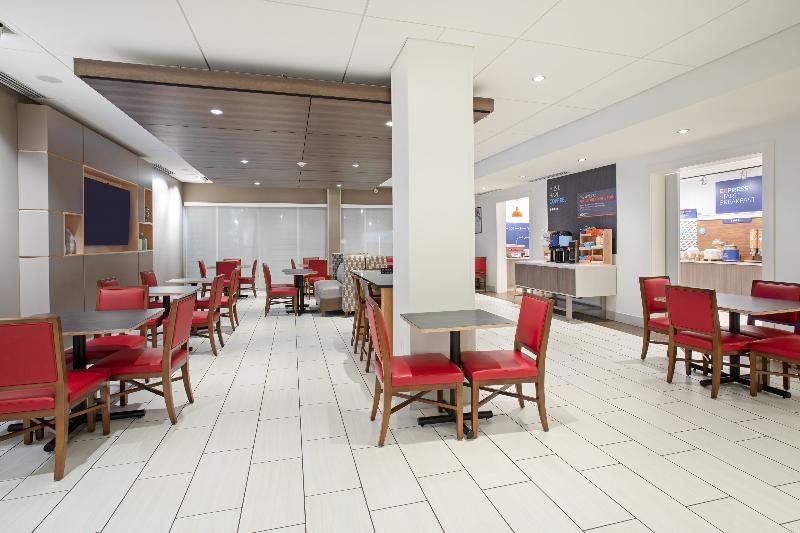 Holiday Inn Express & Suites Great Bend By Ihg Zewnętrze zdjęcie
